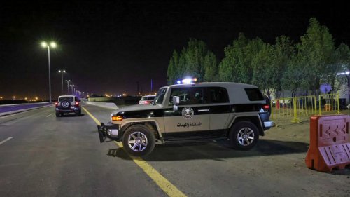 مليون ريال غرامة وسجن أكثر من 10 سنوات !! عقوبة تسهيل دخول مخالفي أمن الحدود للمملكة