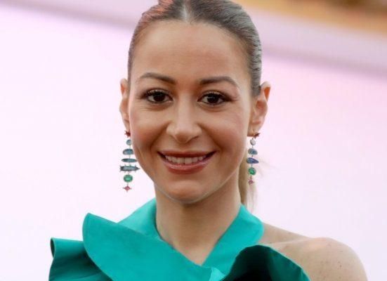 أيمن بهجت قمر يثير القلق بعد تصريحه الأخير حول الحالة الصحية لـ منة شلبي