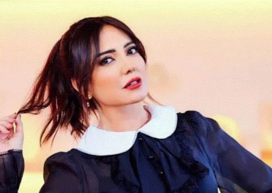 بالفيديو – أمل عرفة تتحدث عن ابنتيها وعلاقتها بطليقها