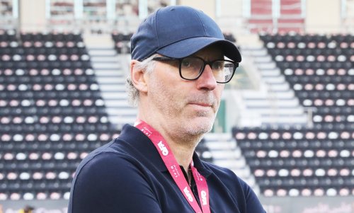 لوران بلان في مرمى النيران من قبل أسطورة الأهلي