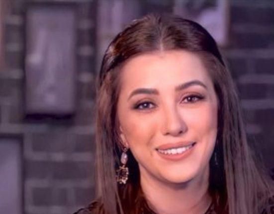 مُمثلة سورية تنشر صورًا رومانسية لها ولزوجها.. وهكذا علَّق الفنانون (صور)