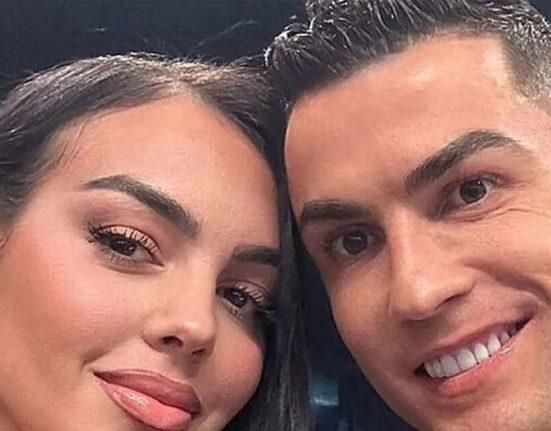 في عامها السابع.. شاهدوا كيف احتفل الثنائي كريستيانو وجورجينا بعيد ميلاد ابنتهما (فيديو)