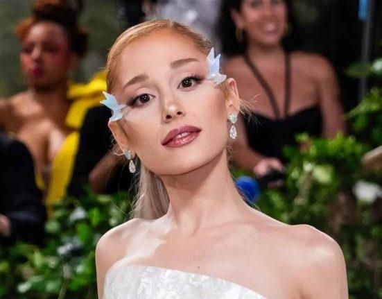 أريانا غراندي في تغيير كبير في آخر ظهور لها والجمهور: جلد وعظام