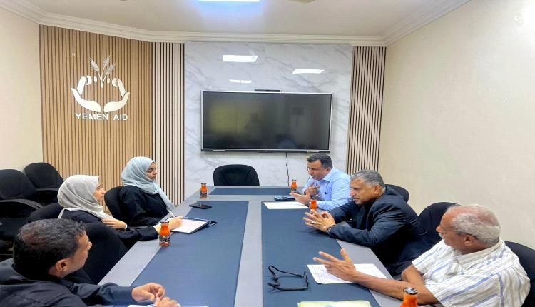 مناقشة انشاء خط كهربائي ساخن لمستشفى الصداقة