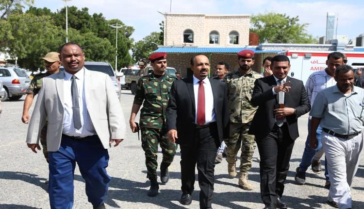 محافظ حضرموت يرعى اتفاقية لتزويد 7 مرافق صحية بالطاقة الشمسية