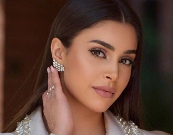 خضعت لجلسة تصوير على سريرٍ… شاهدوا آخر صور لملكة جمال لبنان السابقة