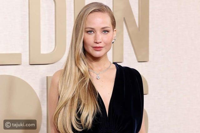 إطلالات جذابة بالأسود على ريد كاربت الجولدن جلوب 2024