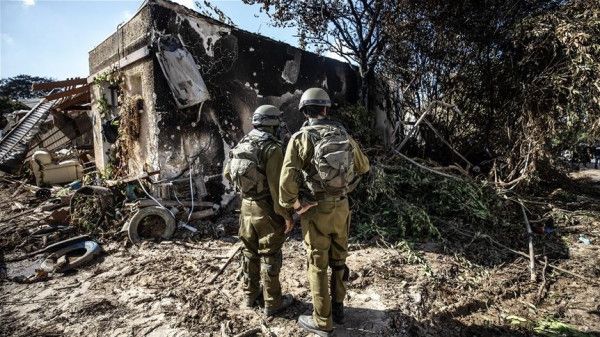 جيش الاحتلال يعلن مقتل ضابط وجندي في معارك شمال غزة - موقع الخليج الان