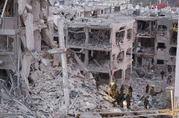 صور: هجوم صاروخي إيراني يخلّف قتلى وجرحى ويُحدث دماراً واسعاً في إسرائيل - الخليج الان