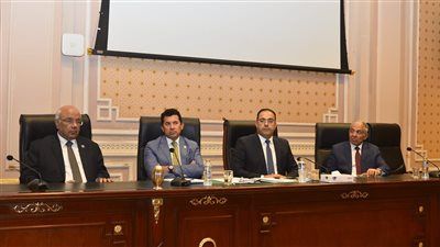 ٤٠٠ ساعة عمل ..رئيس شباب النواب :عقدنا 607 اجتماع وناقشنا 615 طلب إحاطة..ونحرص علي تفعيل دورنا الرقابي والتشريعي - الخليج الان