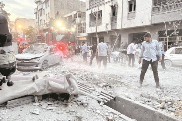 60 قتيلاً بينهم 20 طفلاً في قصف إسرائيلي على مجمع سكني بطهران - موقع الخليج الان