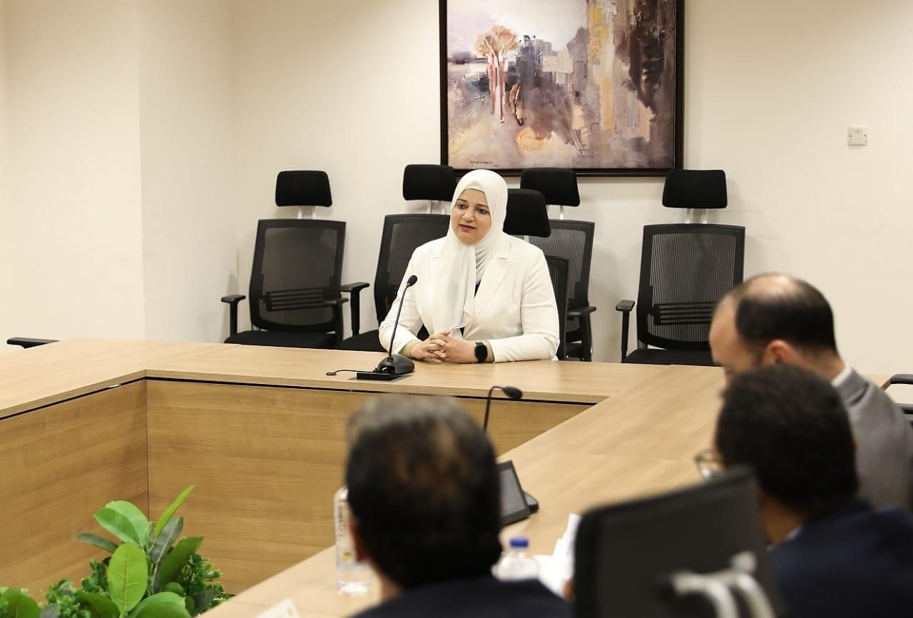 الصحة: لجنة تقييم أداء مديري ووكلاء المديريات تبدأ إجراء المقابلات الشخصية للمرشحين على مناصب مديري ووكلاء المديريات - الخليج الان