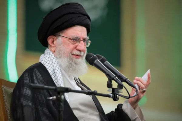 نتنياهو ينفي.. (رويترز): ترامب رفض خطة إسرائيلية لاغتيال خامنئي - الخليج الان