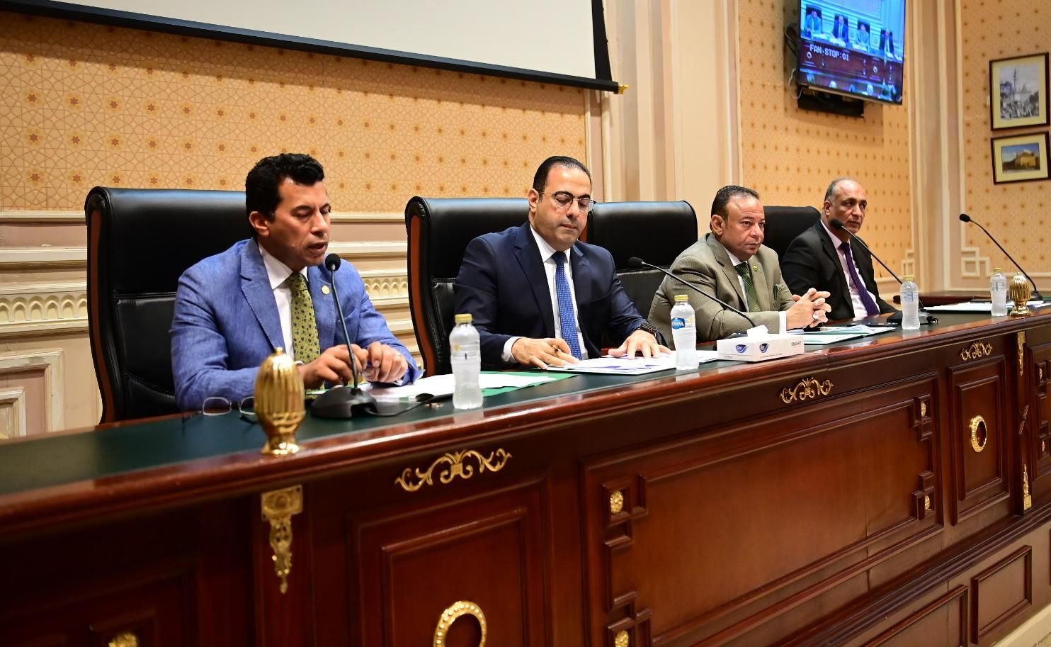 أشرف صبحي  : لجنة الرياضة  بالبرلمان تقوم بالدور الأهم والمحوري في تذليل كافة الصعوبات التي تواجه الشباب المصري والرياضة المصرية - الخليج الان