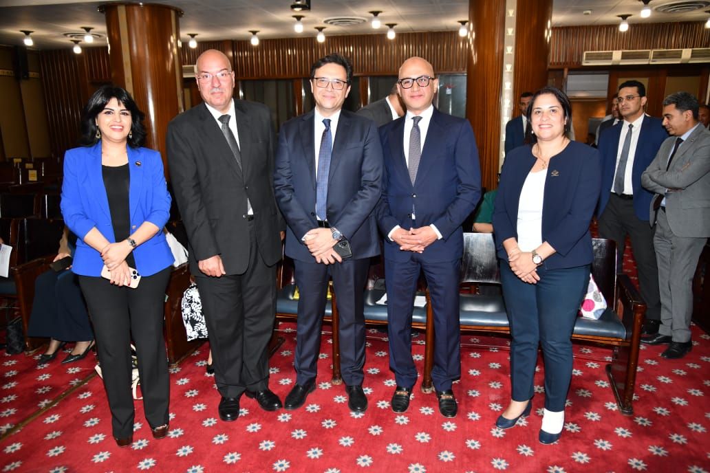 بحضور الوزير.. ثقافة النواب تناقش طلب النائب هشام حسين بشأن الاستثمار الثقافي في الكتاب - الخليج الان