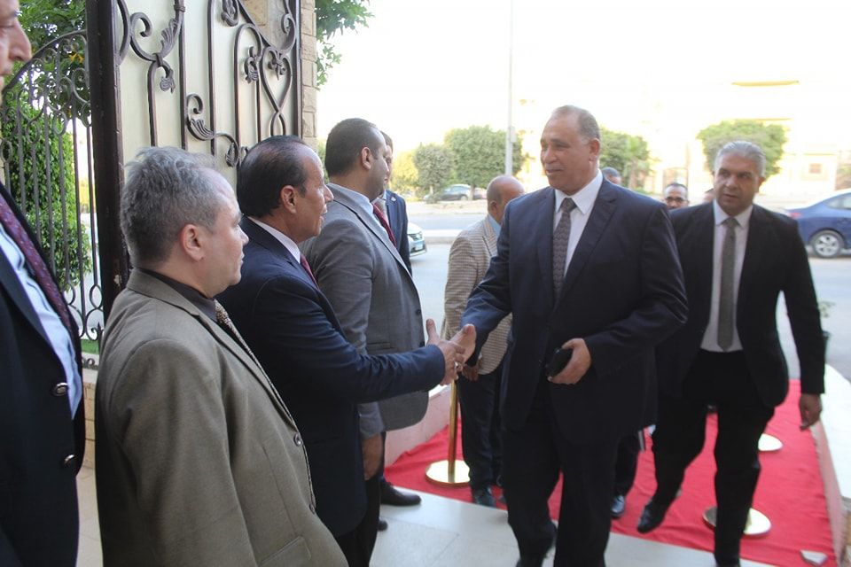 حزب العدل يدعم نقابة المحامين في مطالبها المشروعة بشأن أزمة الرسوم القضائية - الخليج الان