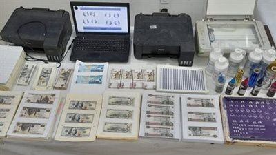 ضبط منتحل صفة طبيب بتهمة تزوير شهادات طبية وإنشاء كيان تعليمي وهمي بمدينة نصر - الخليج الان