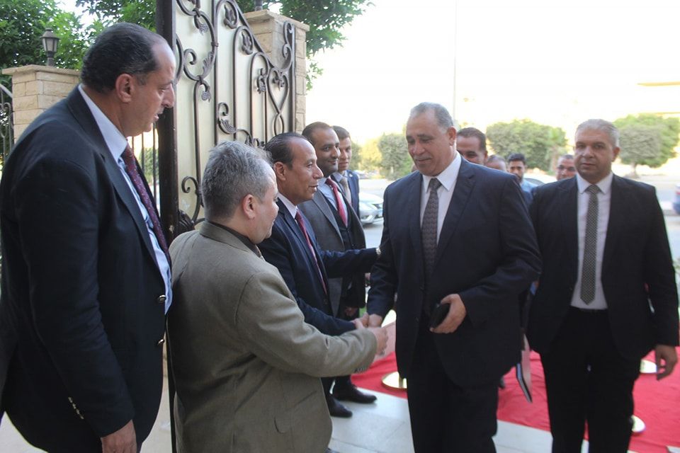 حزب العدل يدعم نقابة المحامين في مطالبها المشروعة بشأن أزمة الرسوم القضائية - الخليج الان