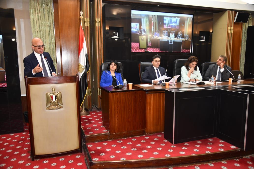 بحضور الوزير.. ثقافة النواب تناقش طلب النائب هشام حسين بشأن الاستثمار الثقافي في الكتاب - الخليج الان