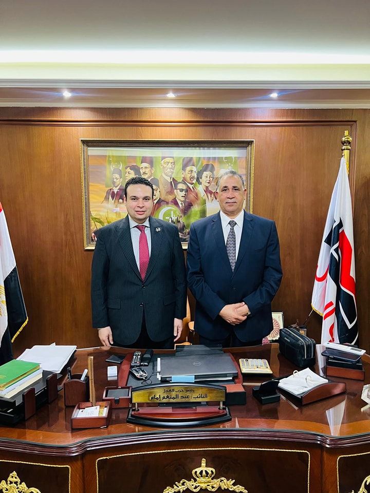 حزب العدل يدعم نقابة المحامين في مطالبها المشروعة بشأن أزمة الرسوم القضائية - الخليج الان