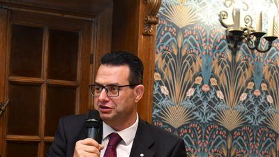 اقتصادي: البترول من أكثر القطاعات المتأثرة بالحرب الإسرائيلة الإيرانية.. السياحة قد تتراجع بنسبة 20% وإيران لن تُقدم على غلق مضيق هرمز|حوار - الخليج الان