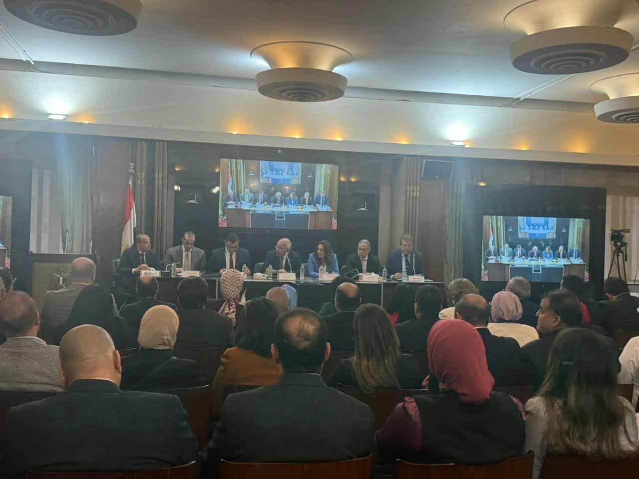 الوزير محمود فوزي: 7 سنوات فترة كافية لإخلاء شقق الإيجار القديم.. والجميع رابح في مشروع القانون الجديد - الخليج الان