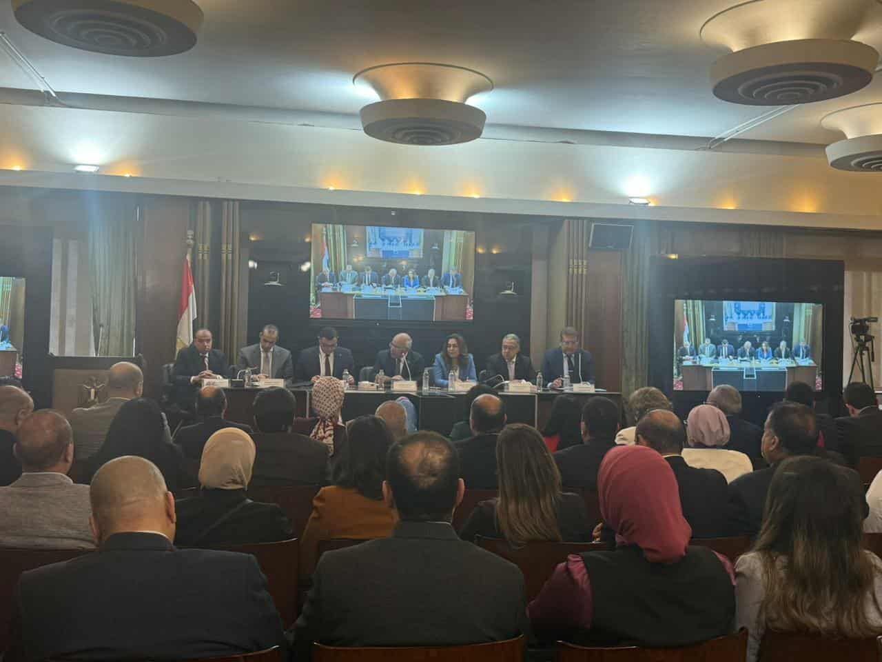 الوزير محمود فوزي: 7 سنوات فترة كافية لإخلاء شقق الإيجار القديم.. والجميع رابح في مشروع القانون الجديد - الخليج الان