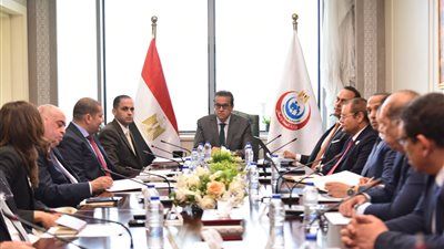 وزير الصحة يعقد اجتماعا لمتابعة الموقف التنفيذي لميكنة منظومة التأمين الصحي الشامل - الخليج الان