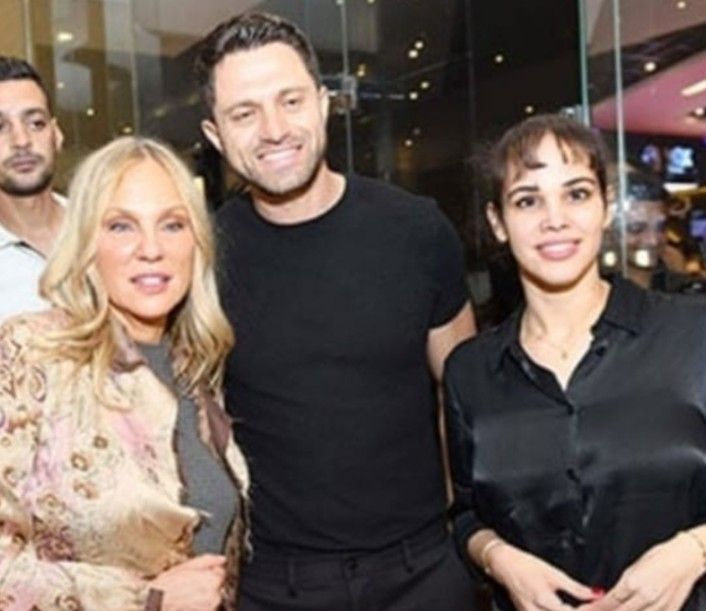 بعد صورها المثيرة للجدل مع مدرب رقص.. شيرين رضا تكشف حقيقة خطوبة ابنتها نور - الخليج الان