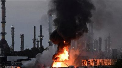 «بعد الهجوم الإيراني».. إغلاق جميع منشآت التكرير في حيفا ومقتل 3 إسرائيليين - الخليج الان