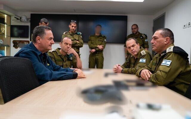 وزير الدفاع الإسرائيلي يحذر المرشد الإيراني: تذكر مصير صدام حسين - الخليج الان