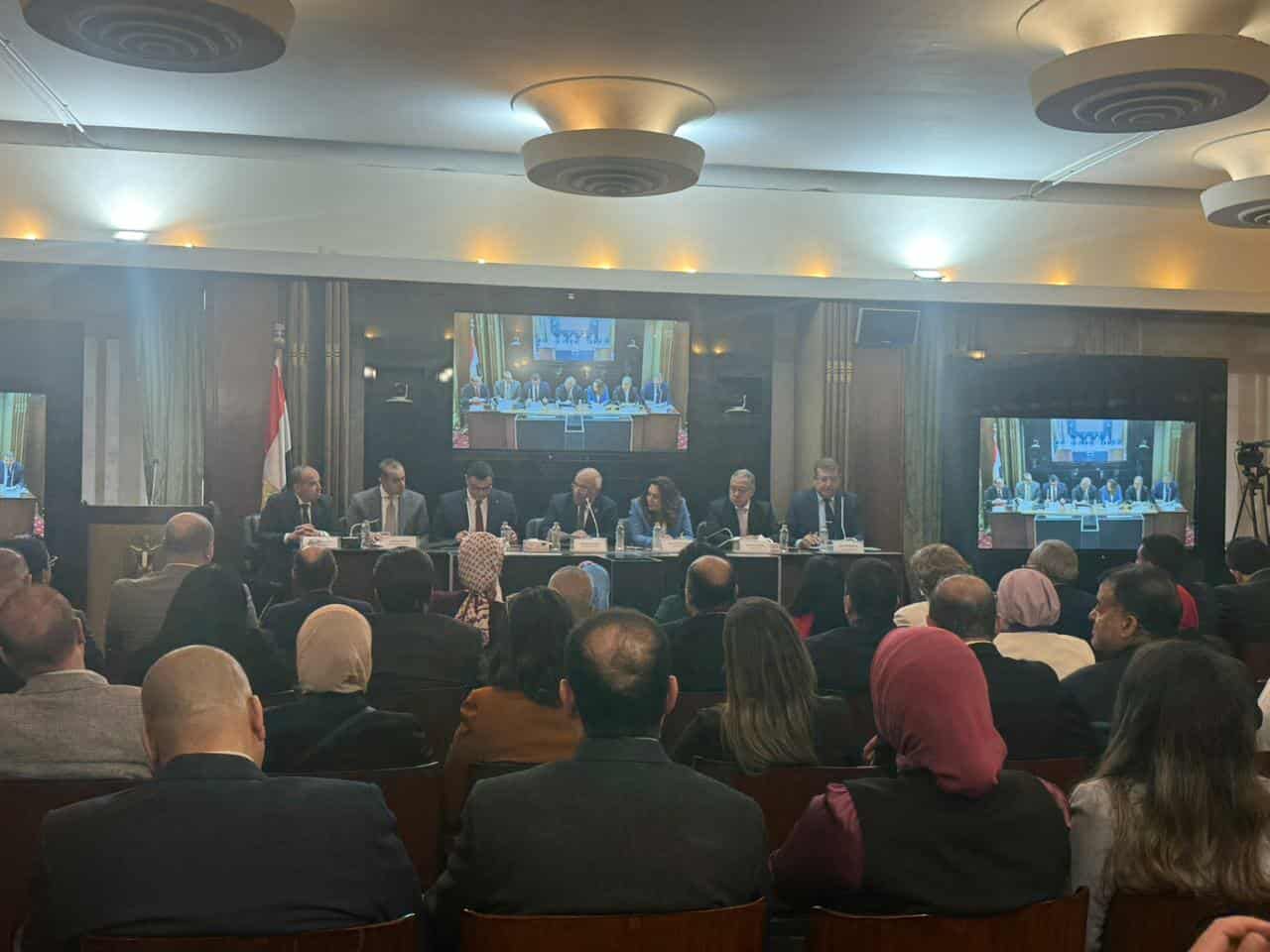 الوزير محمود فوزي: 7 سنوات فترة كافية لإخلاء شقق الإيجار القديم.. والجميع رابح في مشروع القانون الجديد - الخليج الان