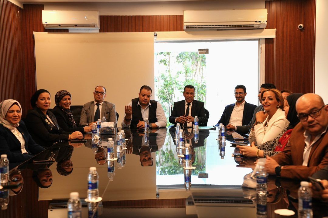 أمانة حقوق الإنسان المركزية بـ"مستقبل وطن" تعقد اجتماعاً تنظيمياً بحضور أمنائها بالمحافظات لمناقشة عدد القضايا والموضوعات المختلفة - الخليج الان