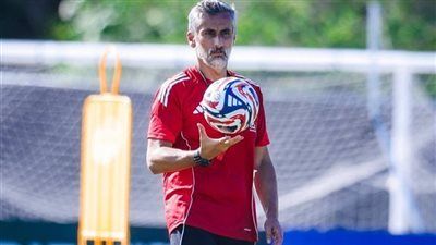 هل يُحقق ريبيرو فوزه الأول مع الأهلي أمام بالميراس غدًا؟ - الخليج الان