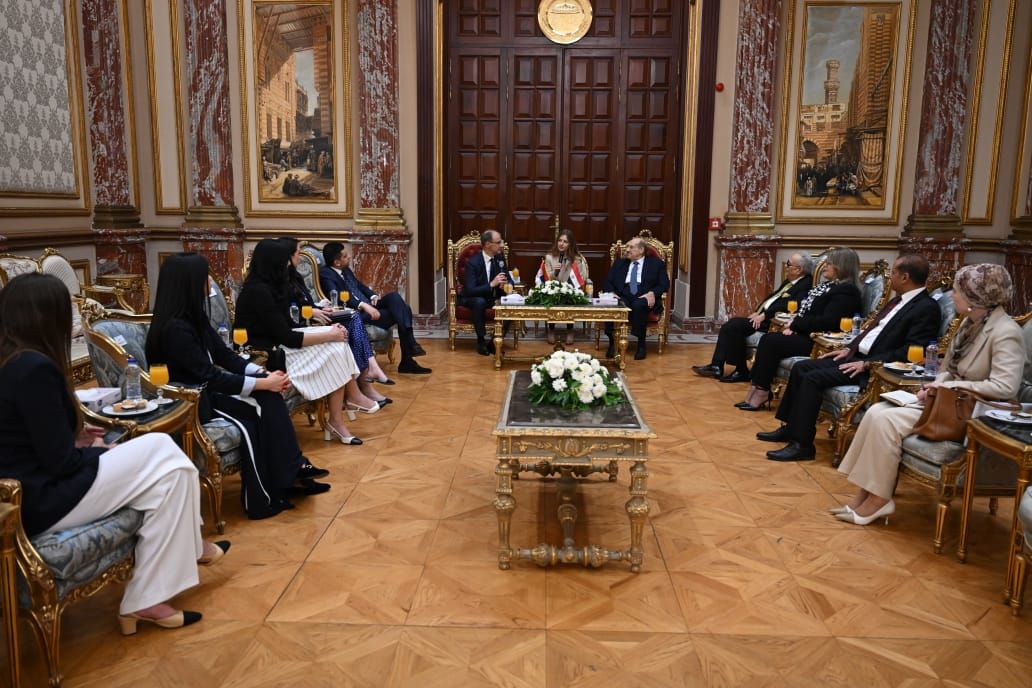 رئيس الشيوخ يستقبل رئيس وزراء صربيا«صور» - الخليج الان