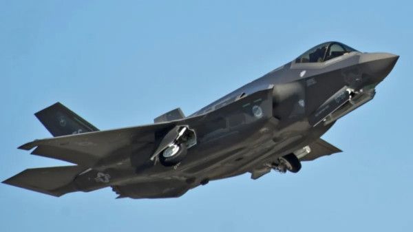 بصاروخ "سطح جو".. إيران تستهدف طائرة حربية إسرائيلية (F-35) في أجوائها - الخليج الان
