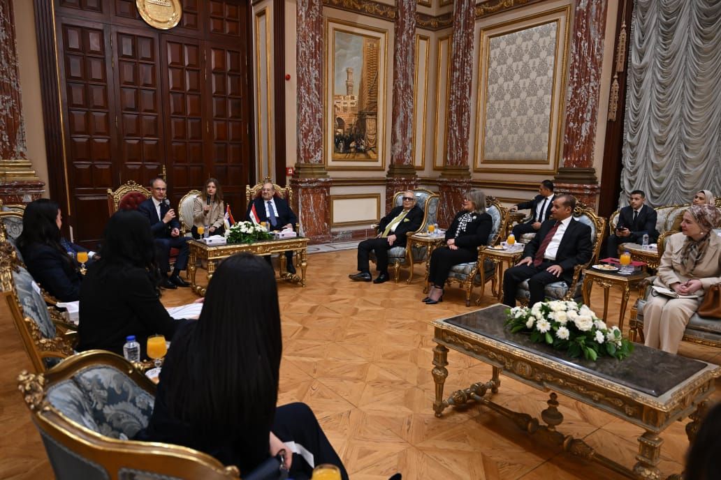 رئيس الشيوخ يستقبل رئيس وزراء صربيا«صور» - الخليج الان