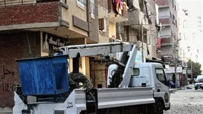 تنفيذ إزالة 5 أدوار مخالفة من عقار بحي ثالث الإسماعيلية ضمن الموجة 26 للتعديات - الخليج الان