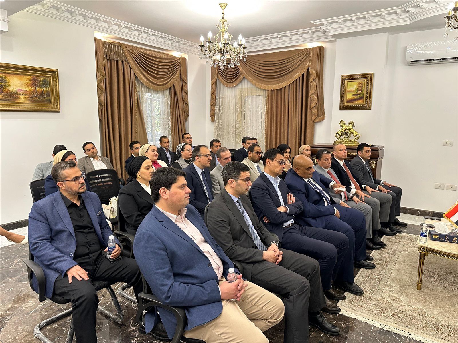 اجتماع مشترك بين المكتب السياسي والأمانة العامة لحزب الإصلاح والنهضة لمناقشة الاستعدادات الانتخابية والتحديات الإقليمية - الخليج الان