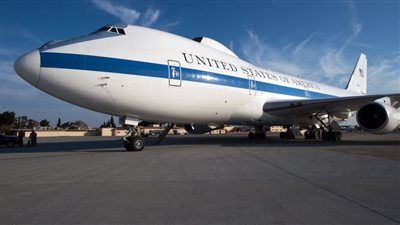 «إشارة إلى اقتراب حرب نووية».. تعرف على الطائرة يوم القيامة الأكثر فتكاً في العالم - الخليج الان