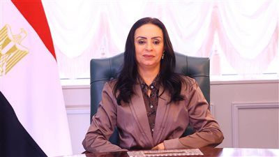 وزيرة التضامن الاجتماعي تتابع تداعيات انهيار عقارين في حدائق القبة - الخليج الان