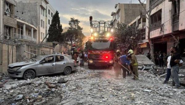 60 طائرة حربية إسرائيلية نفذت غارات ليلية على عشرات الأهداف في إيران - الخليج الان