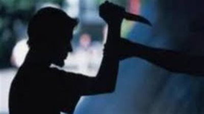 في وضع مريب مع زوجته.. عامل يطعن صديقه بطعانات نافذة في الطالبية - الخليج الان