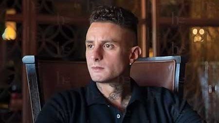 الناس بدأت تتحرر من الحجاب والنقاب وعادي أموت لوحدي.. أبرز تصريحات أحمد الفيشاوي - الخليج الان