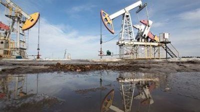 أسعار النفط ترتفع 3.6% خلال الأسبوع رغم تراجع 2.3% في جلسة الجمعة بسبب التوترات الإيرانية الإسرائيلية - الخليج الان