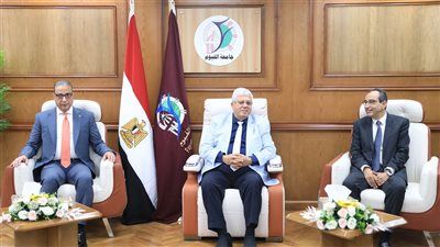 وزير التعليم العالي خلال وضع حجر الأساس لمركز علاج الأورام بجامعة الفيوم: تطوير شامل للمستشفيات الجامعية لضمان رعاية صحية وتعليم طبي متميز - الخليج الان