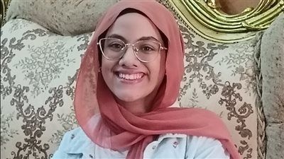 جنى الأولى على الإعدادية بالإسماعيلية: نص درجة منعتني من النهائية.. ونفسي أكون صيدلانية - الخليج الان