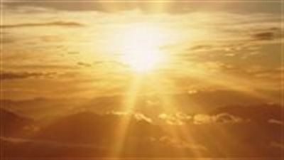 جو شديد الحرارة وارتفاع نسبة الرطوبة.. الأرصاد تكشف توقعات الطقس اليوم الإثنين - الخليج الان