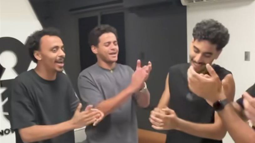 بحضور كزبرة.. سليم الترك يحتفل بـ عيد ميلاده مع الأصدقاء - الخليج الان