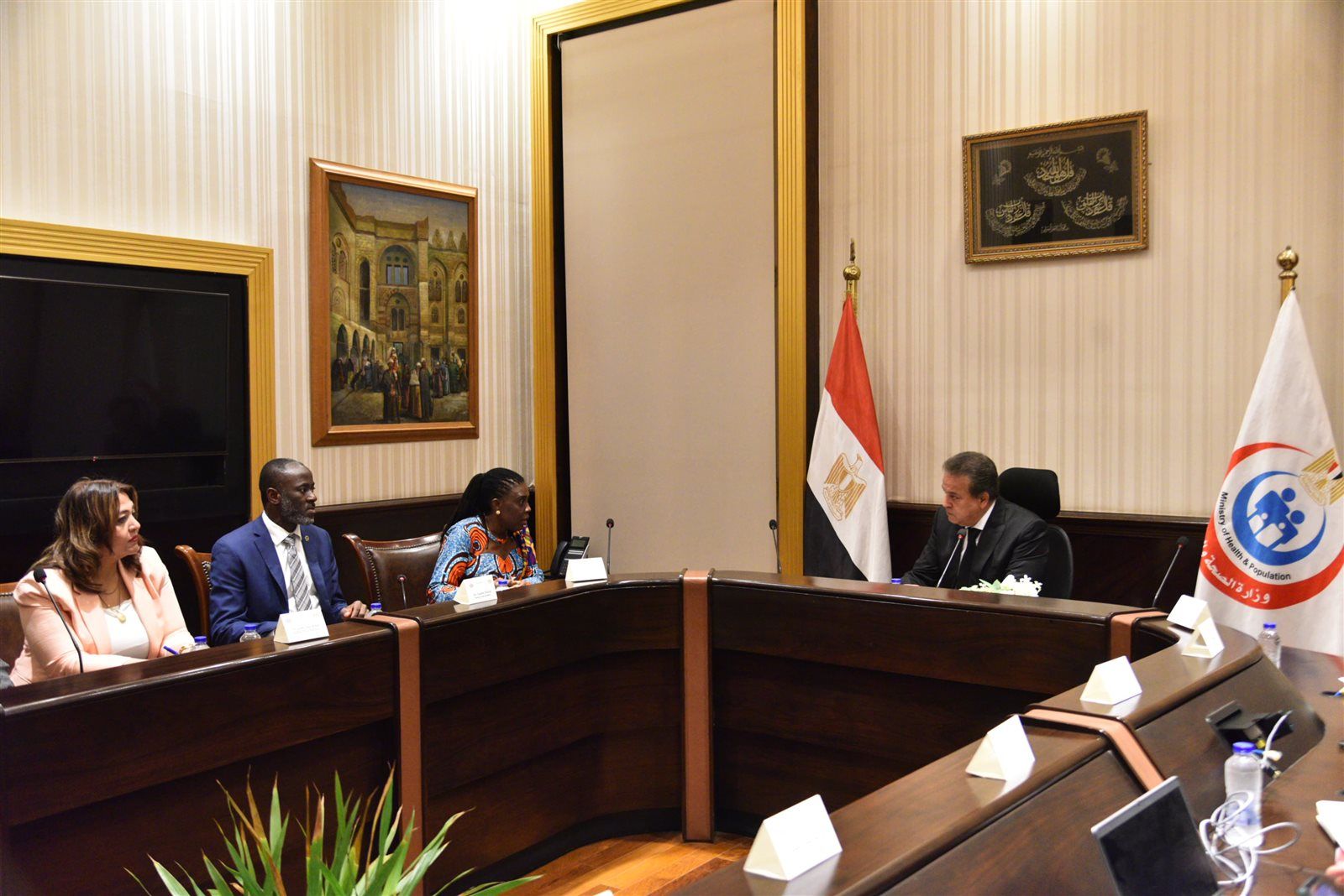 وزير الصحة يبحث مع مفوضة الاتحاد الإفريقي تعزيز التعاون الصحي المشترك - الخليج الان